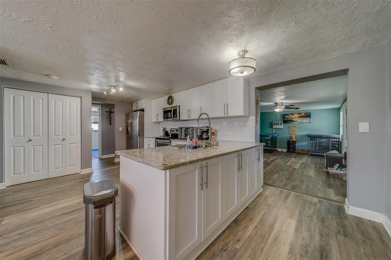 ALOHA GARDENS - Residential