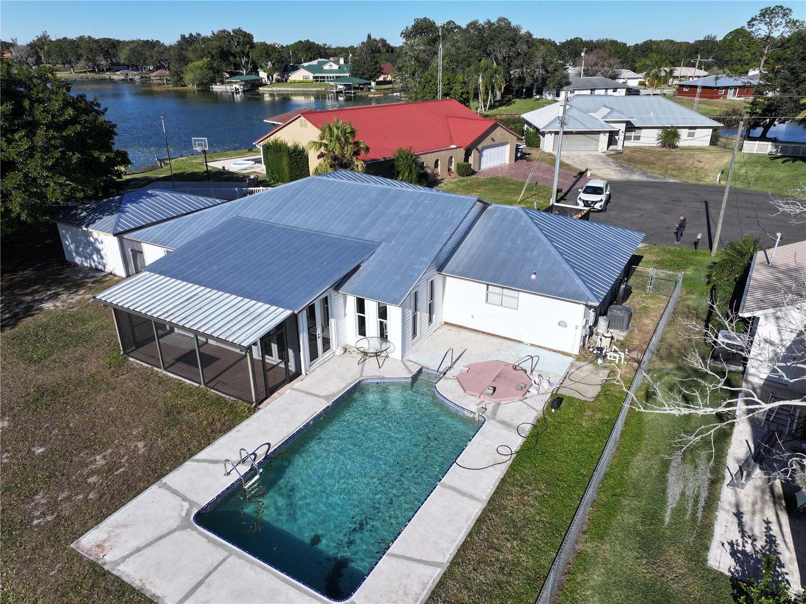 SUN N LAKES - Residential