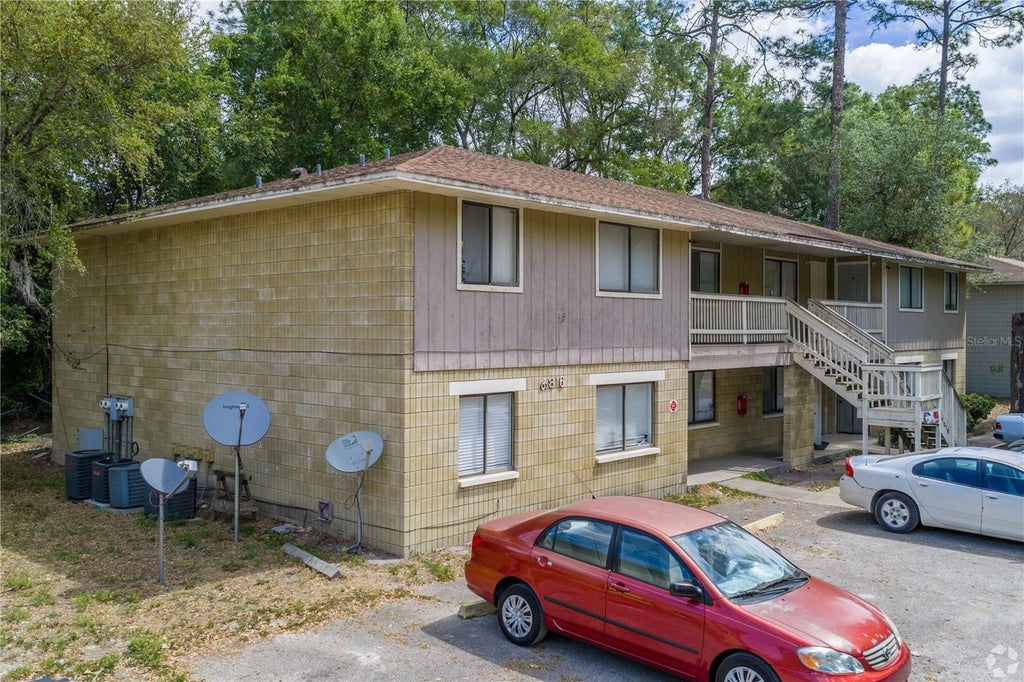 Photo of 6816 SW 4th Place, Gainesville, FL 32607 (MLS # O6419367)