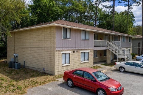 Photo of 6816 SW 4th Place, Gainesville, FL 32607 (MLS # O6419367)