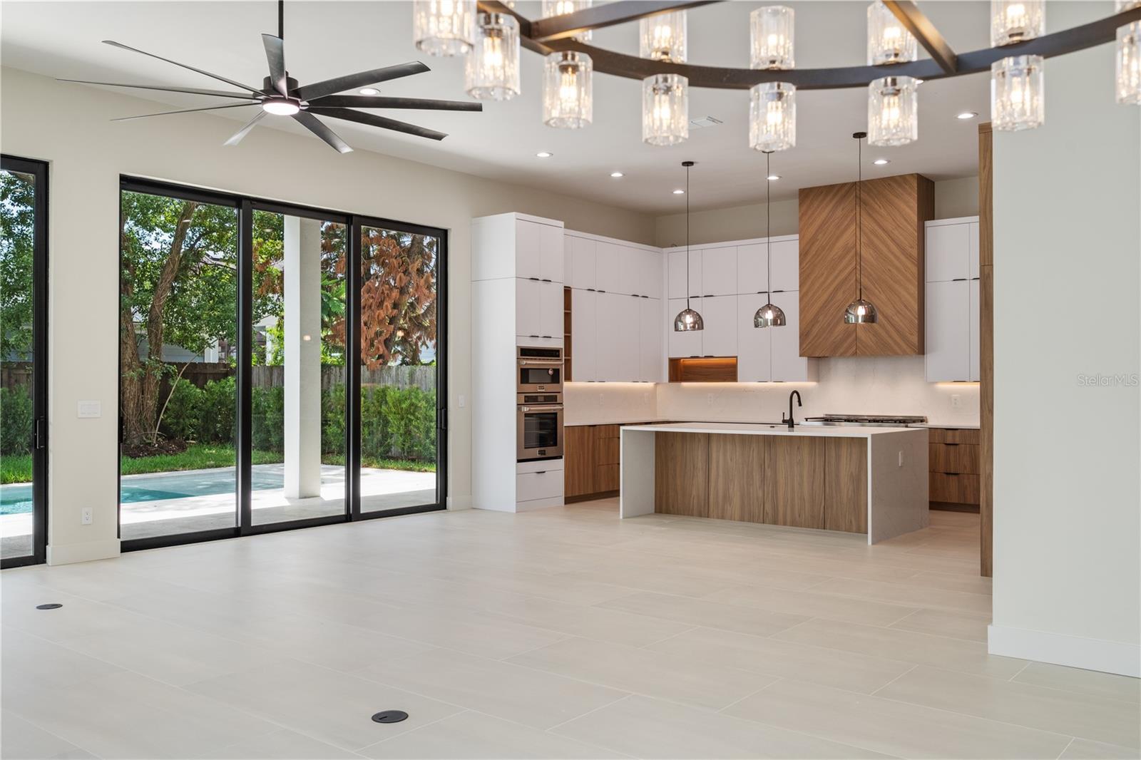 PARK LAKE TERRACE - Residential
