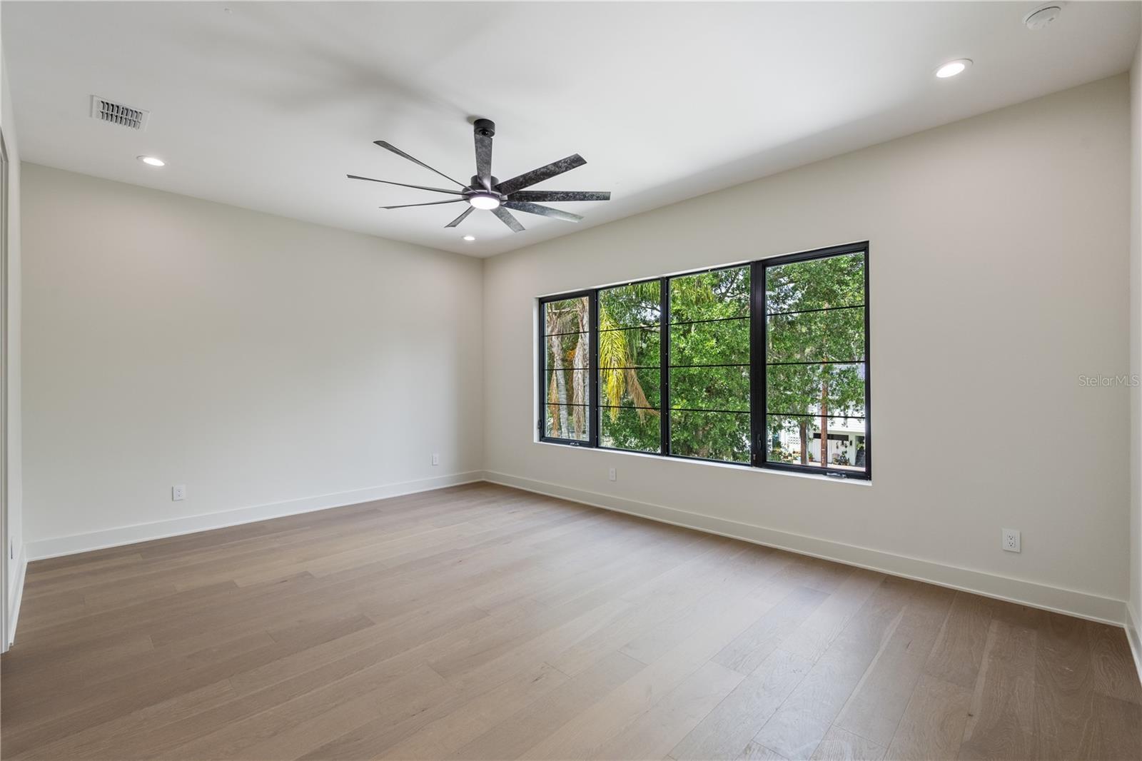 PARK LAKE TERRACE - Residential