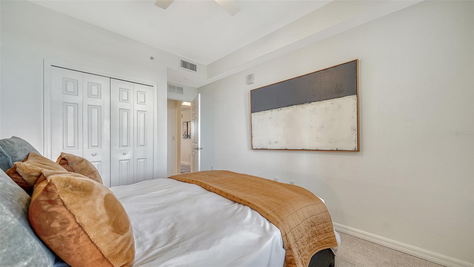 TERRACE VIII AT LAKEWOOD NATIONAL PH I - Residential Lease