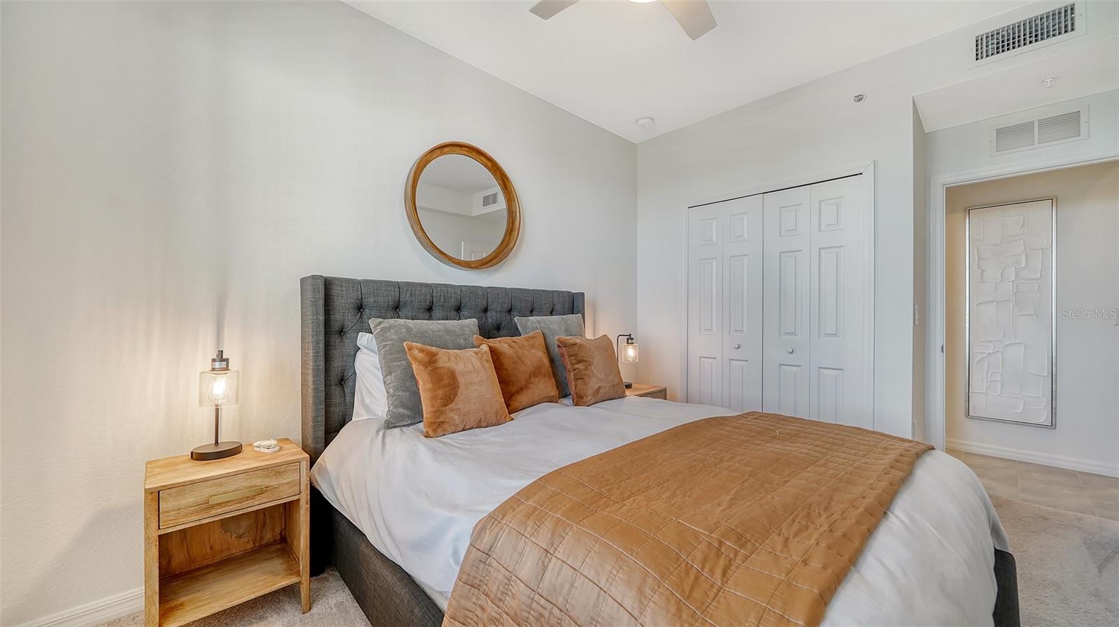 TERRACE VIII AT LAKEWOOD NATIONAL PH I - Residential Lease