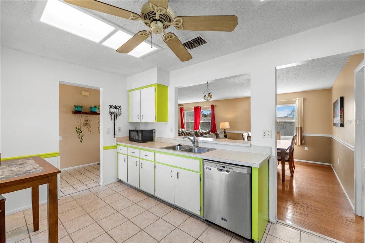 SPRING HILL - Residential