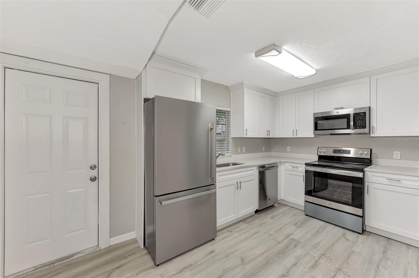 FLOYD & CAMERON SUB - Residential