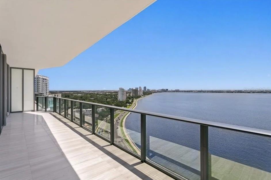 2912 W SANTIAGO STREET 1703