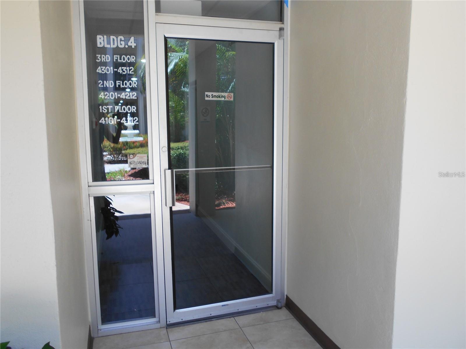 MEDITERRANEAN MANORS - Residential