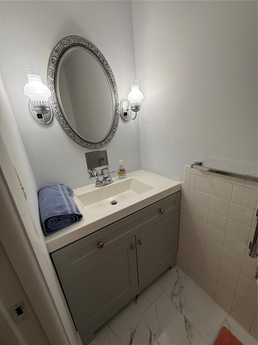 MEDITERRANEAN MANORS - Residential