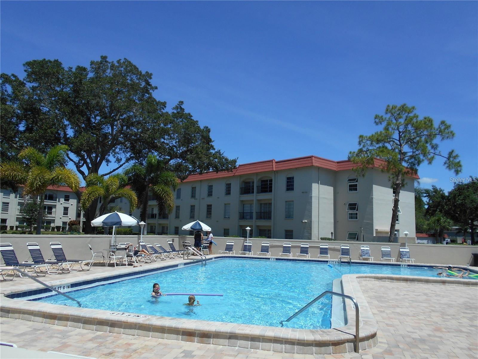 MEDITERRANEAN MANORS - Residential