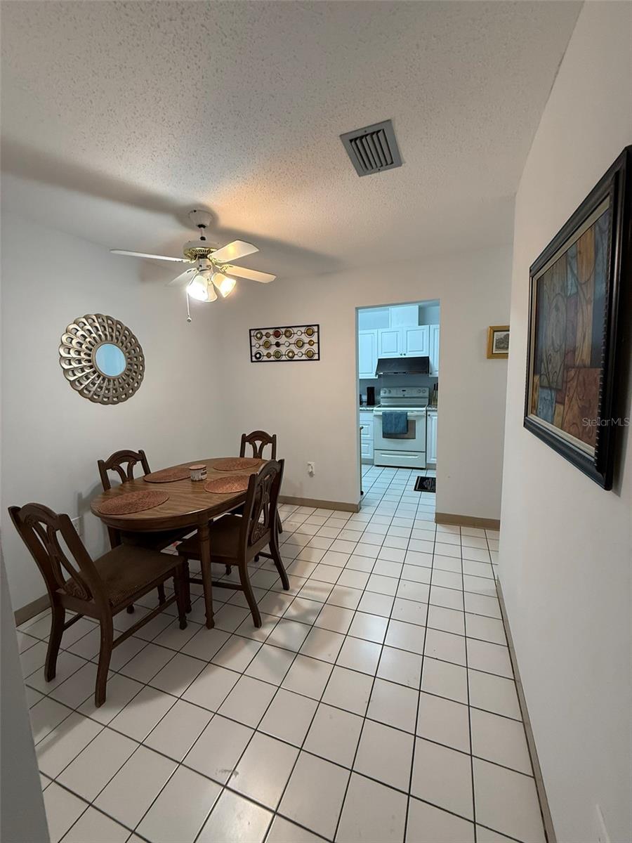 MEDITERRANEAN MANORS - Residential