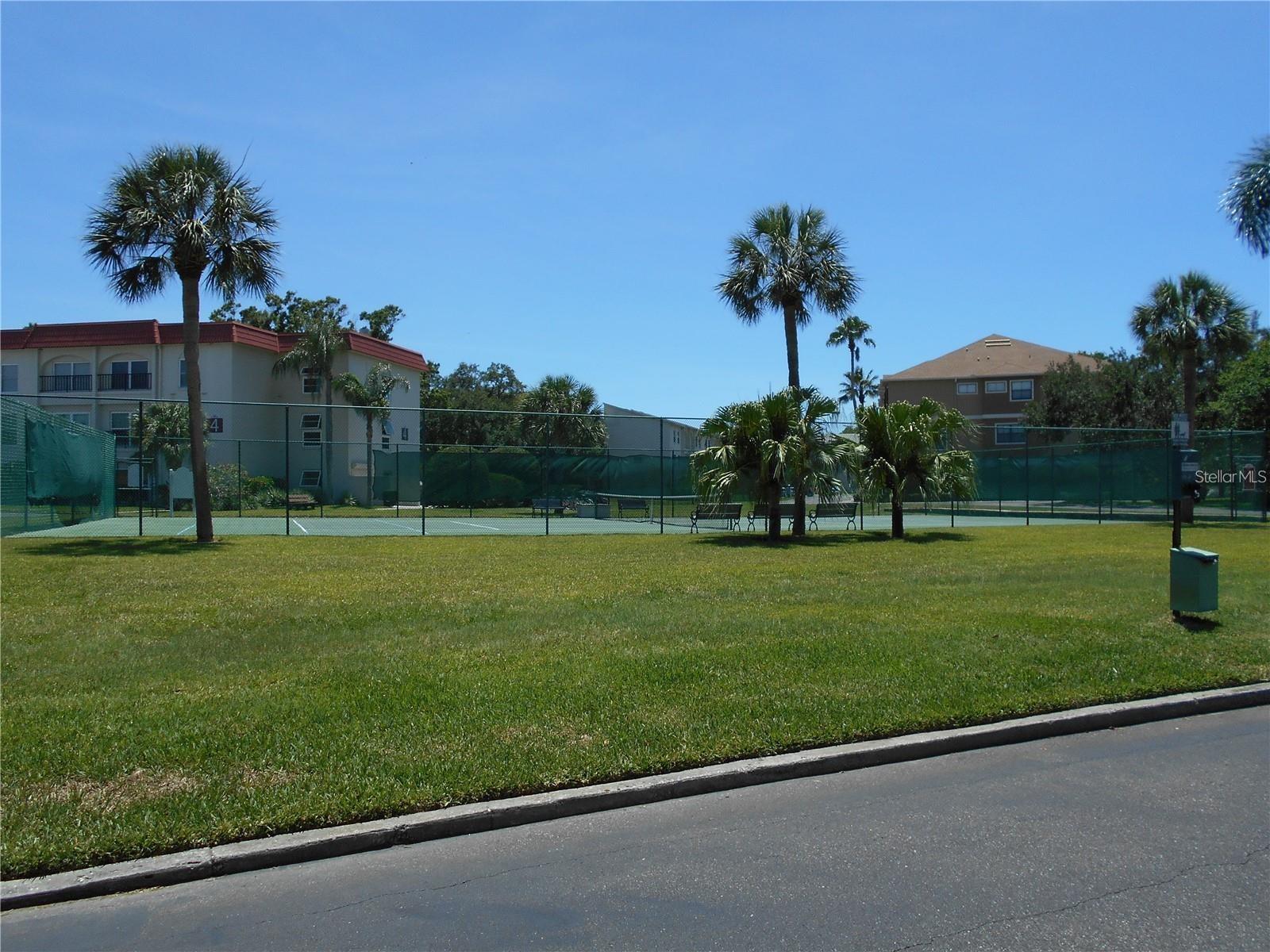 MEDITERRANEAN MANORS - Residential