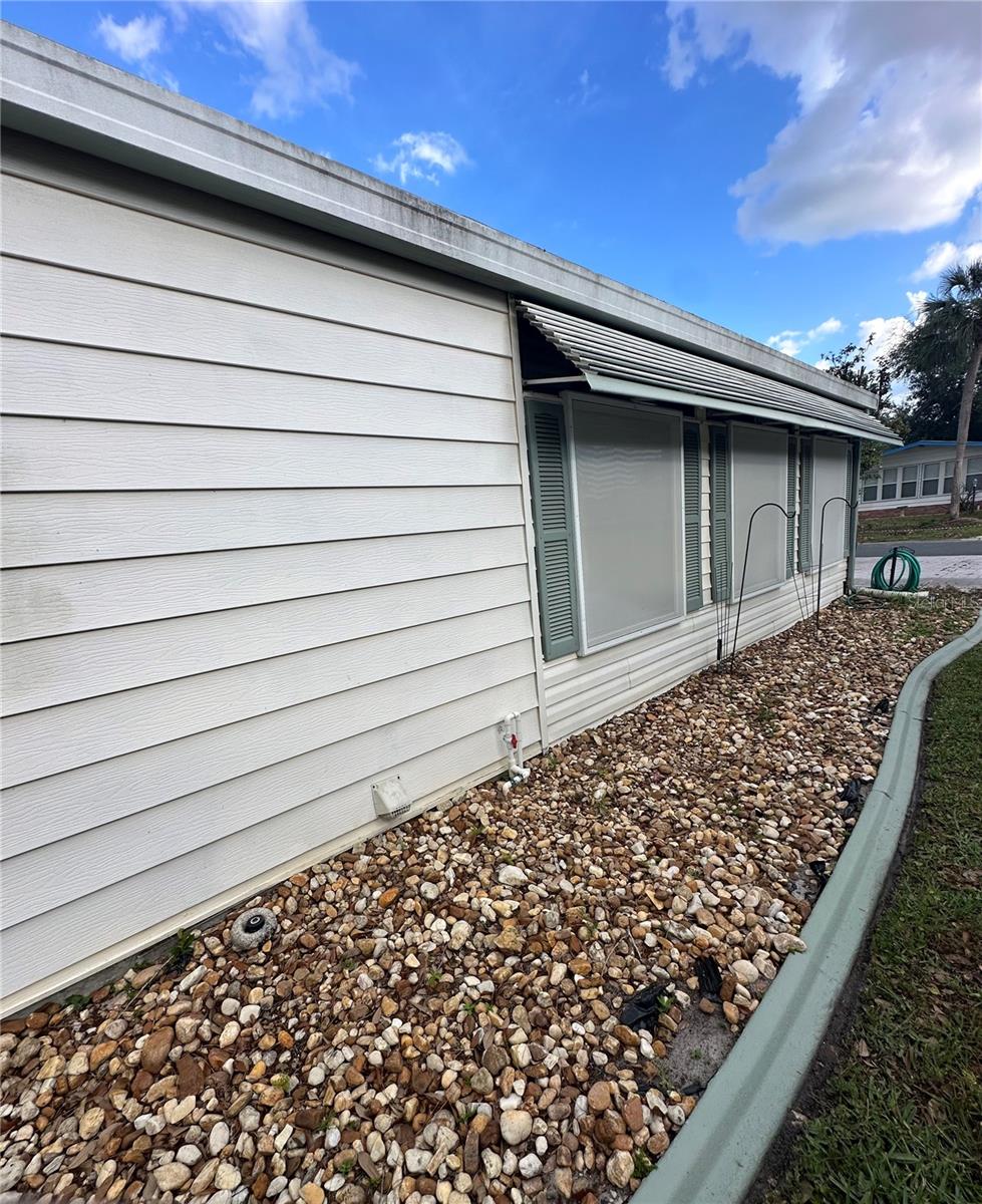 LADY LAKE ORANGE BLOSSOM GARDENS UNIT 08 - Residential