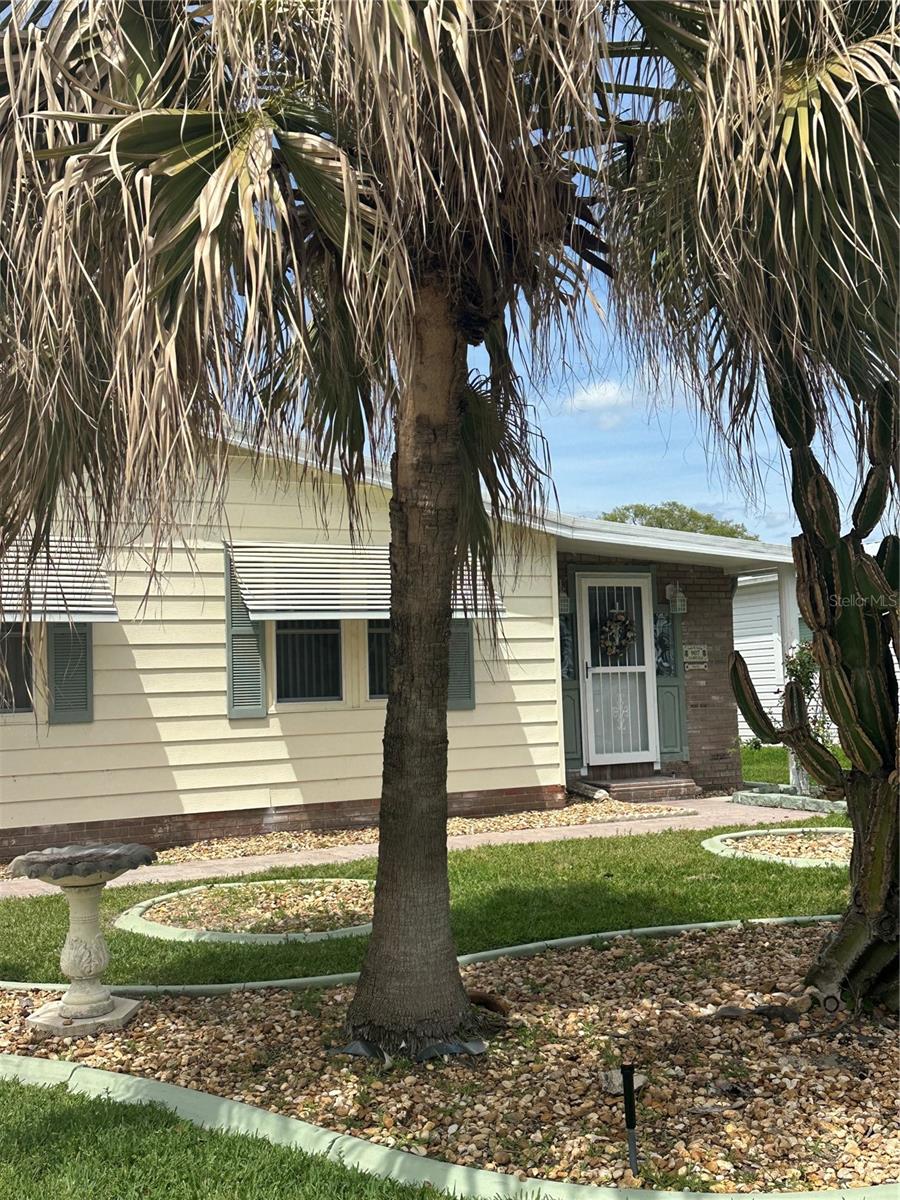 LADY LAKE ORANGE BLOSSOM GARDENS UNIT 08 - Residential