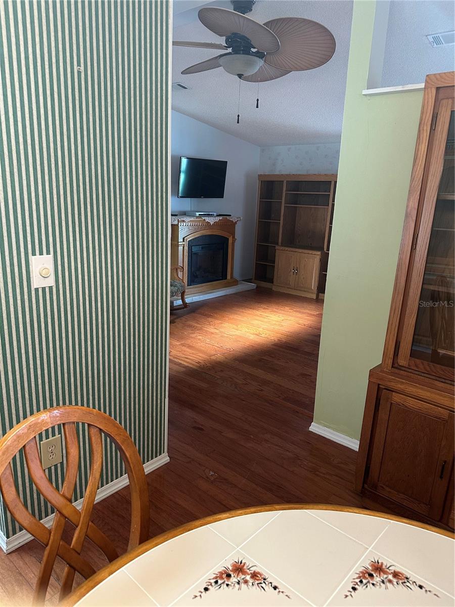 LADY LAKE ORANGE BLOSSOM GARDENS UNIT 08 - Residential