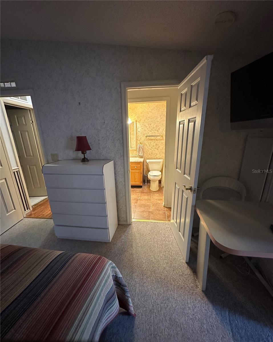 LADY LAKE ORANGE BLOSSOM GARDENS UNIT 08 - Residential