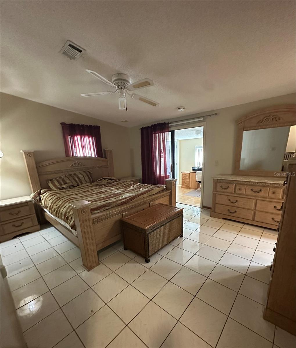 LADY LAKE ORANGE BLOSSOM GARDENS UNIT 08 - Residential