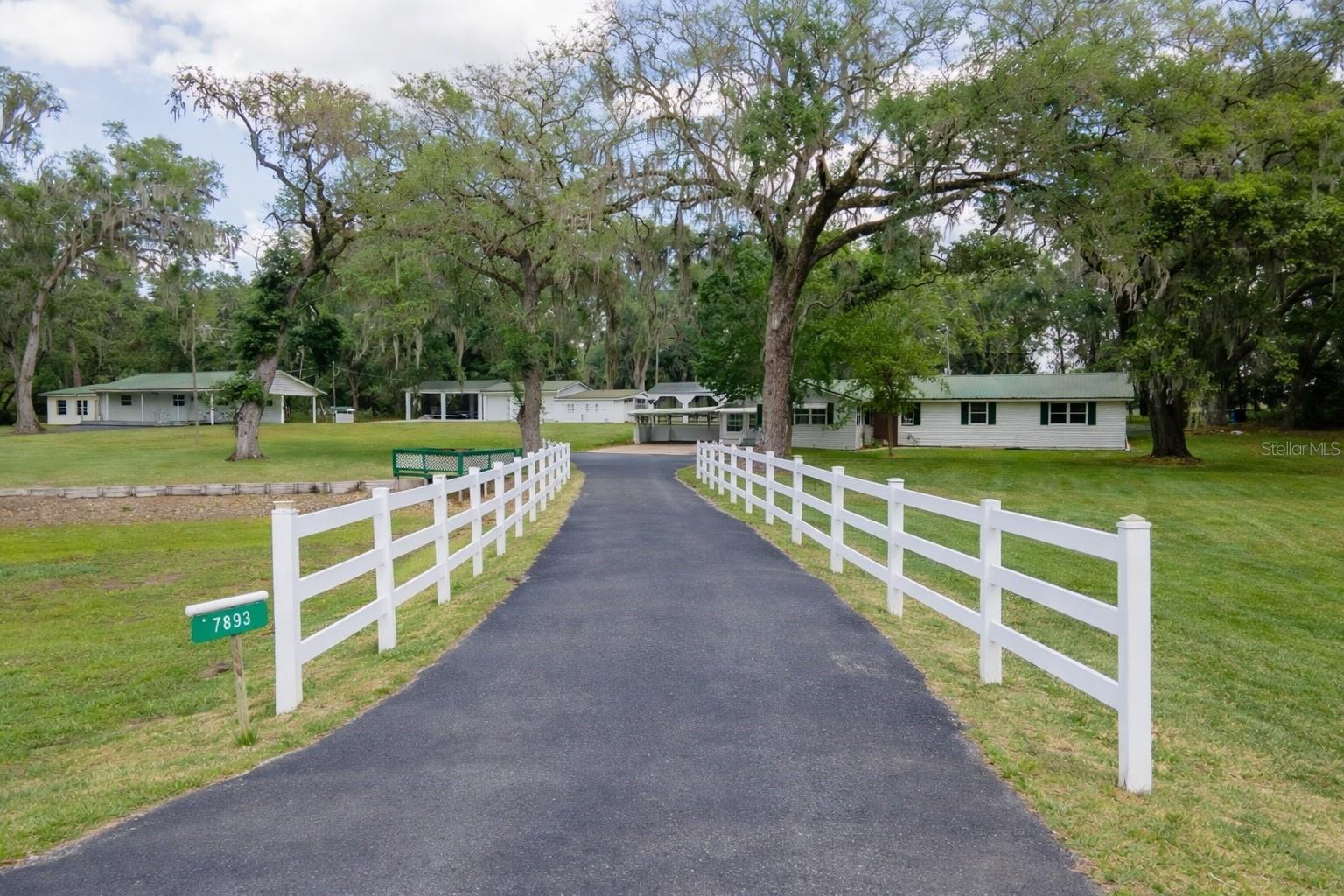 7893 S US HIGHWAY 441