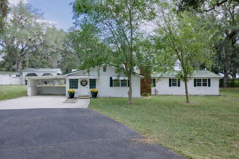 Photo of 7893 S Us Highway 441, Lake City, FL 32025 (MLS # GC538674)