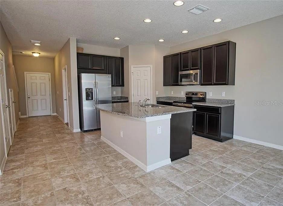 OAK CREEK PRCL 3 - Residential Lease