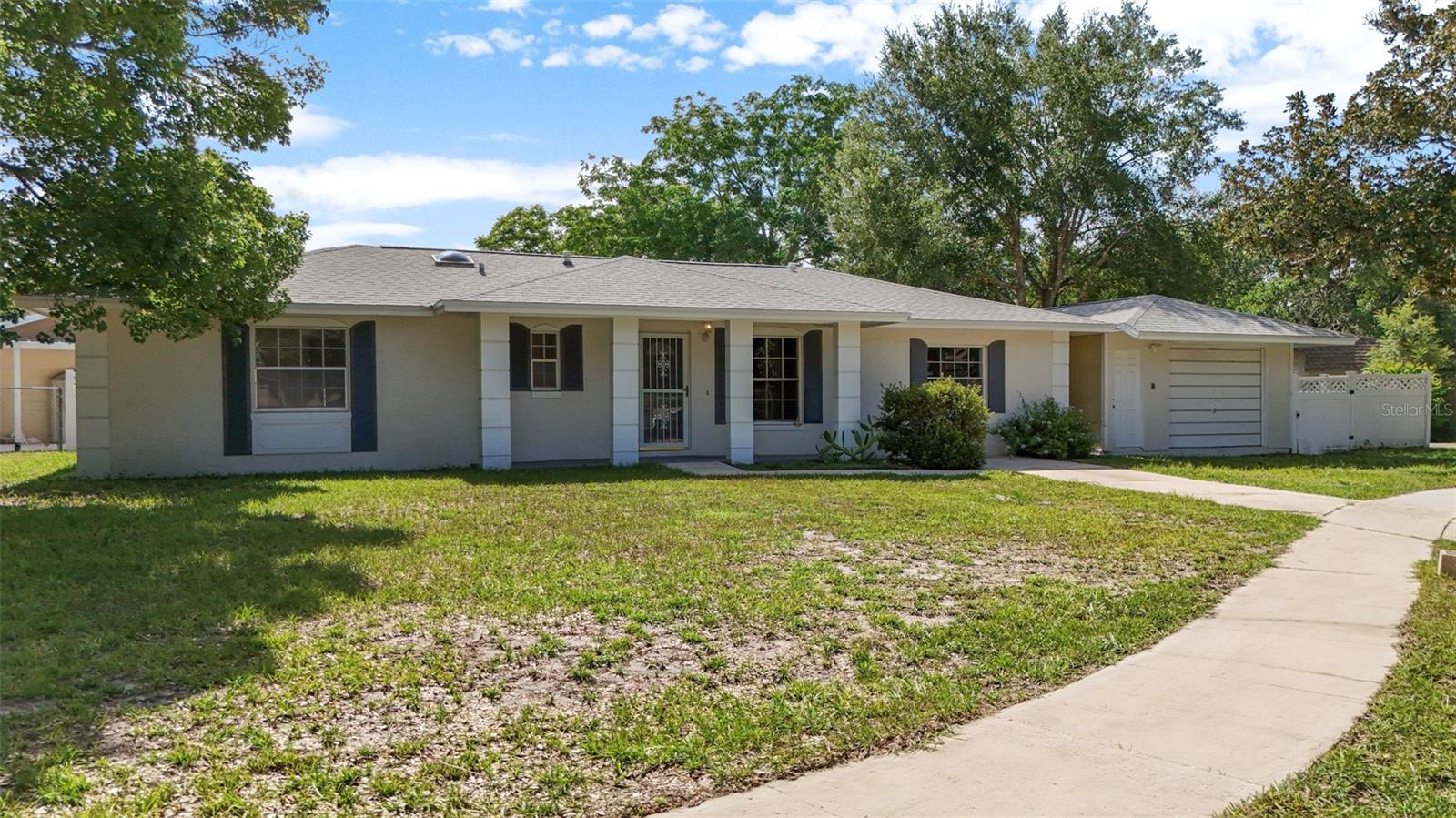 142 BAYBERRY COURT