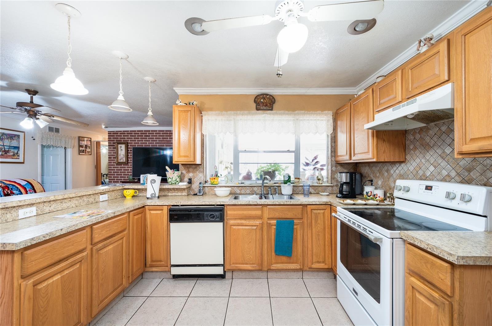 520 SAN SEBASTIAN PRADO