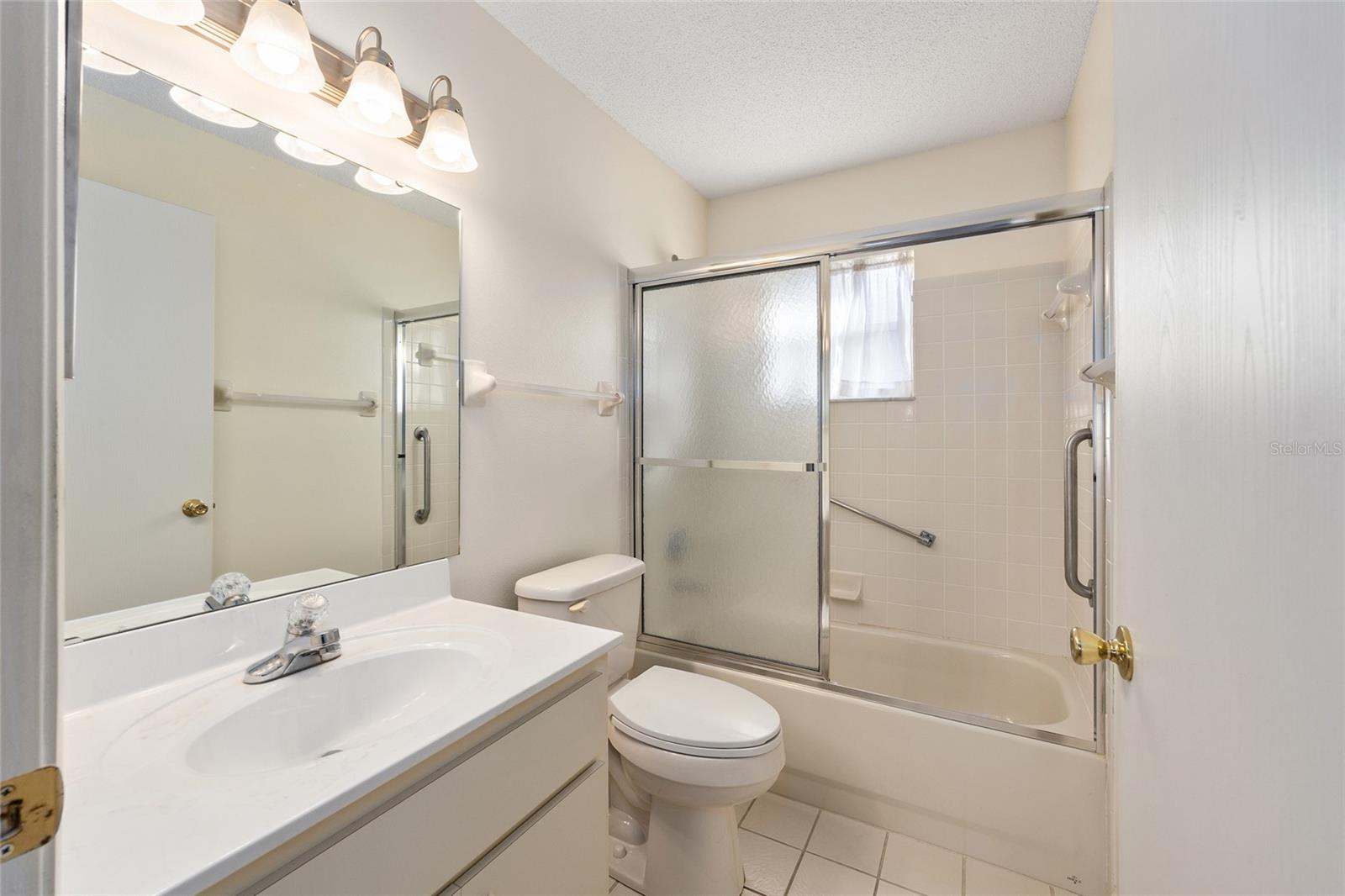 ON TOP/WORLD PH 01B SEC 06 - Residential