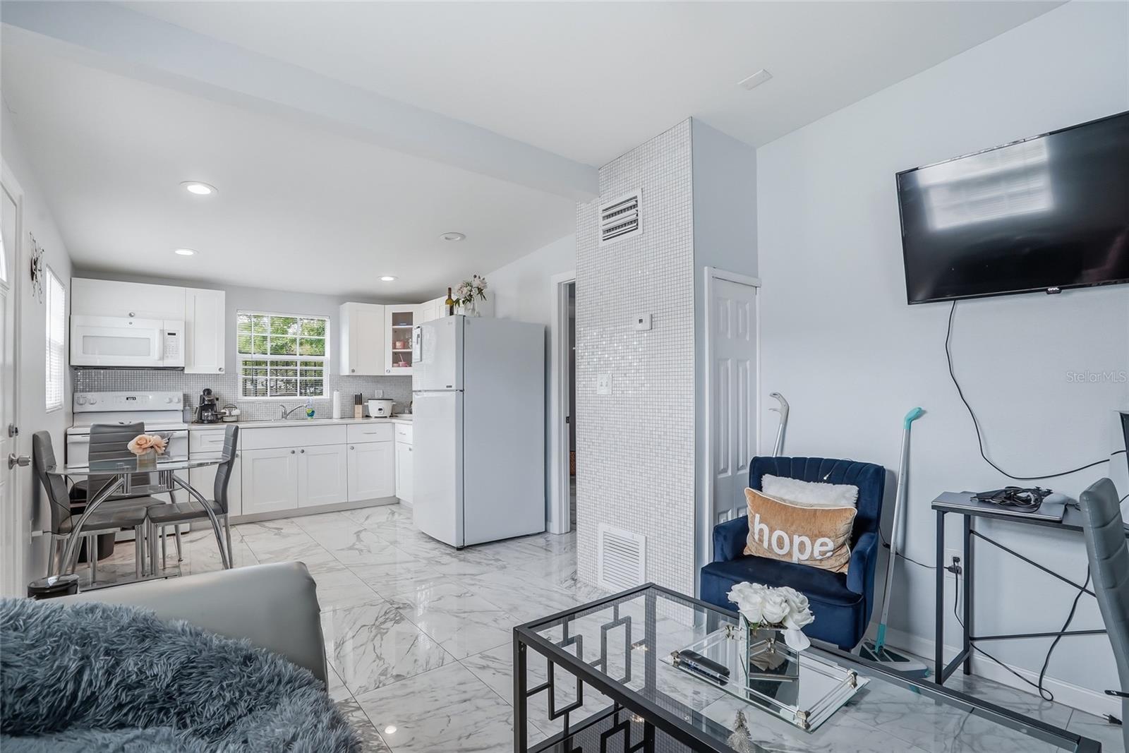 AVONDALE - Residential