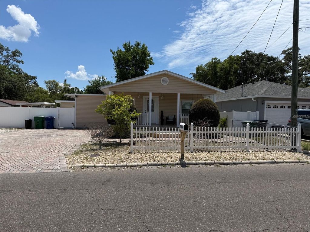 Photo of 3014 W Wilder Avenue, Tampa, FL 33614 (MLS # TB8491741)
