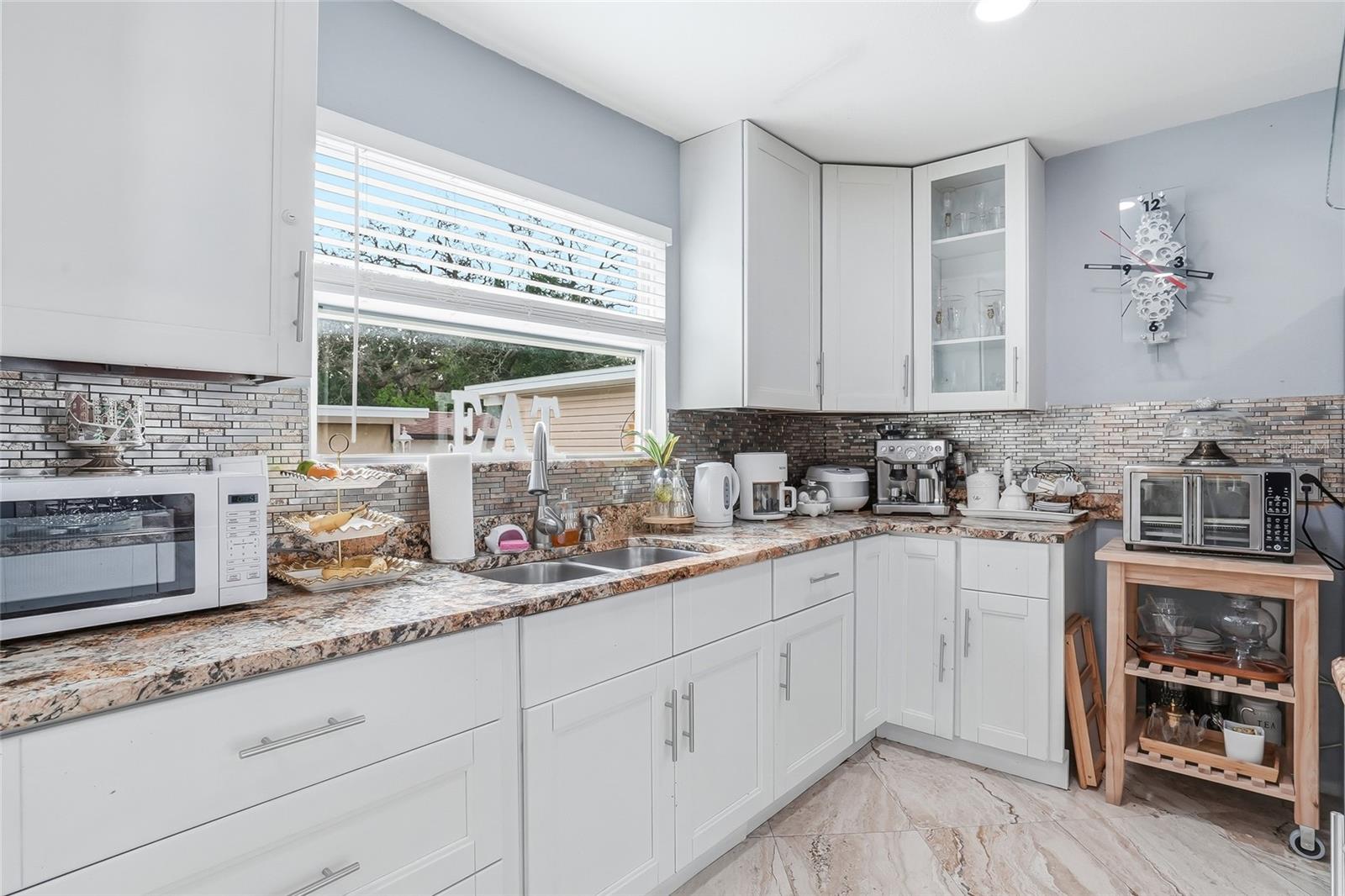 AVONDALE - Residential