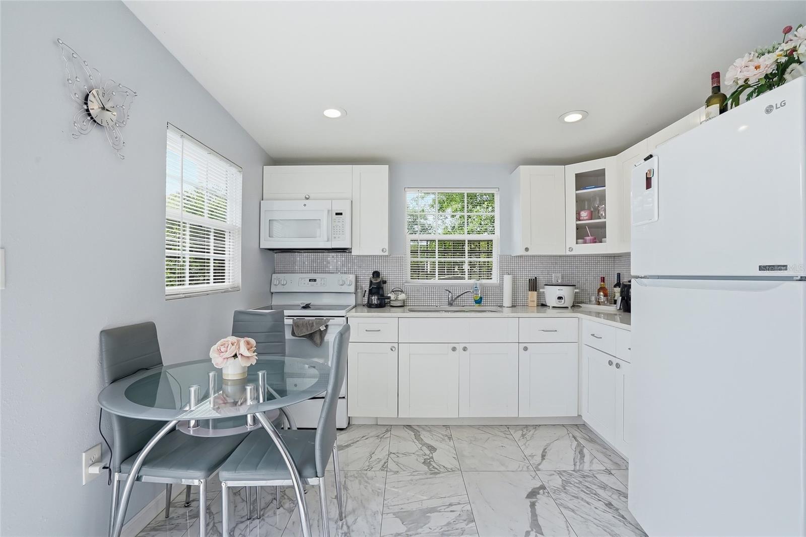 AVONDALE - Residential