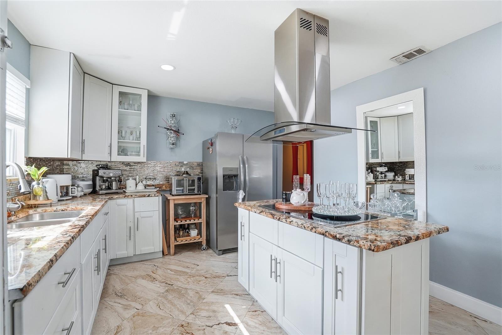 AVONDALE - Residential