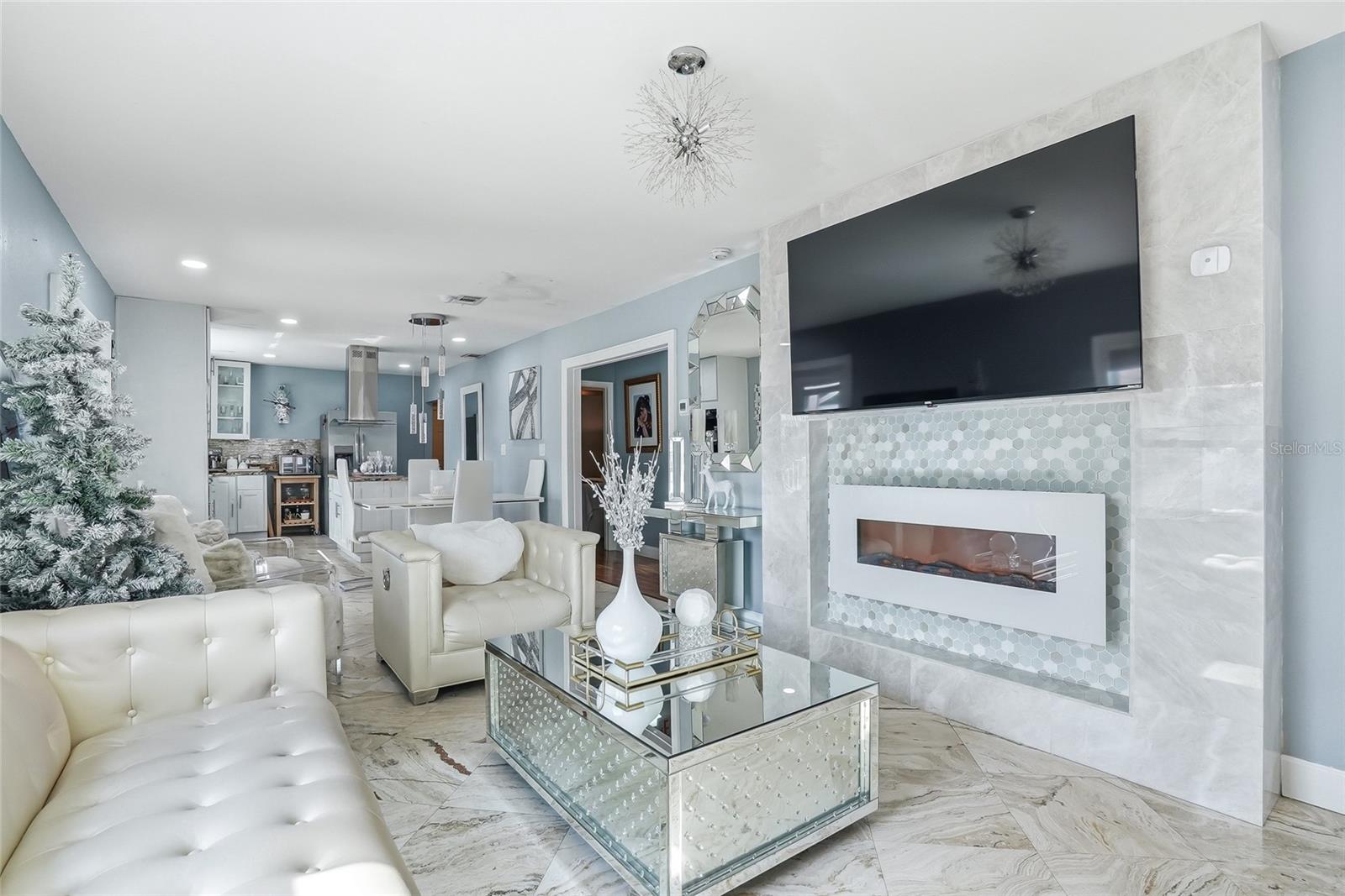 AVONDALE - Residential