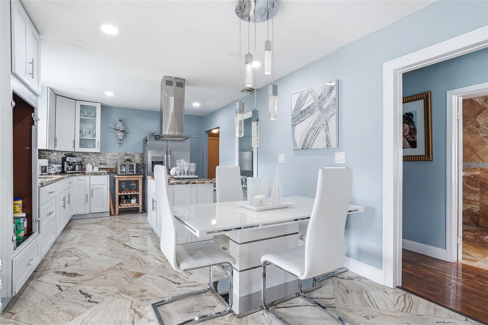 AVONDALE - Residential