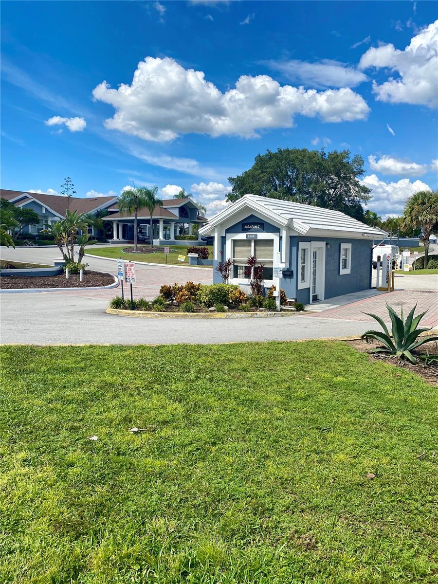 ISLAND CLUB WEST PH 02 - Residential Lease