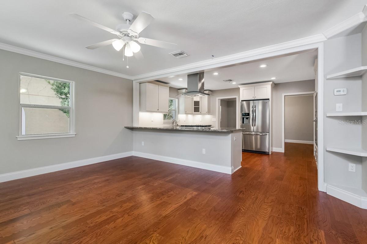 LAKE DAVIS HEIGHTS - Residential Income