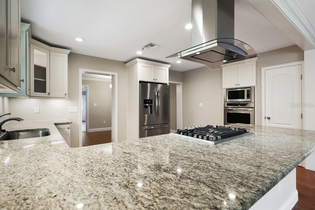 LAKE DAVIS HEIGHTS - Residential Income