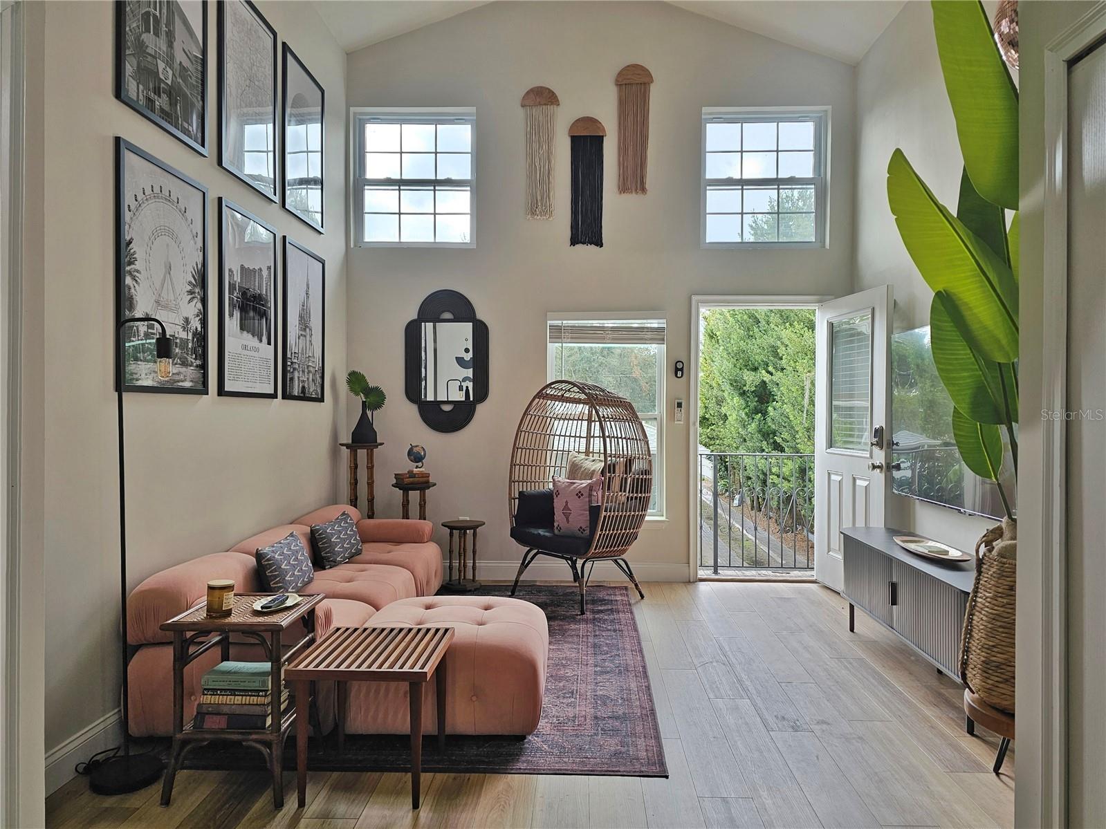 LAKE DAVIS HEIGHTS - Residential Income