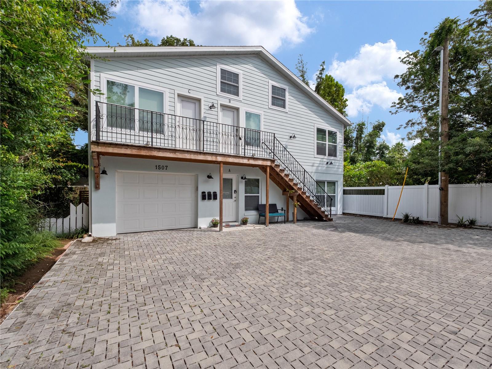 LAKE DAVIS HEIGHTS - Residential Income