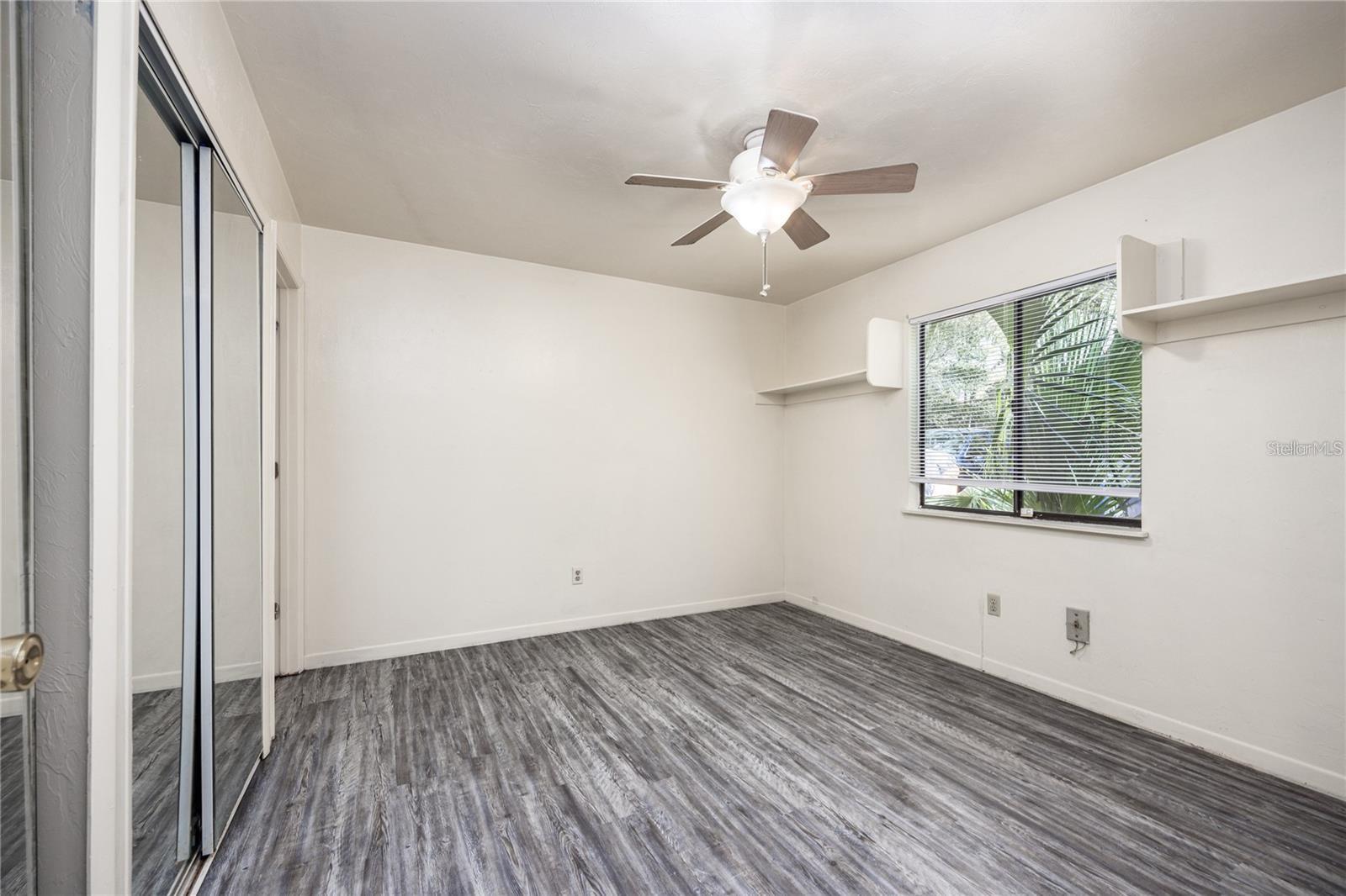 127 SE 16TH AVENUE S-105