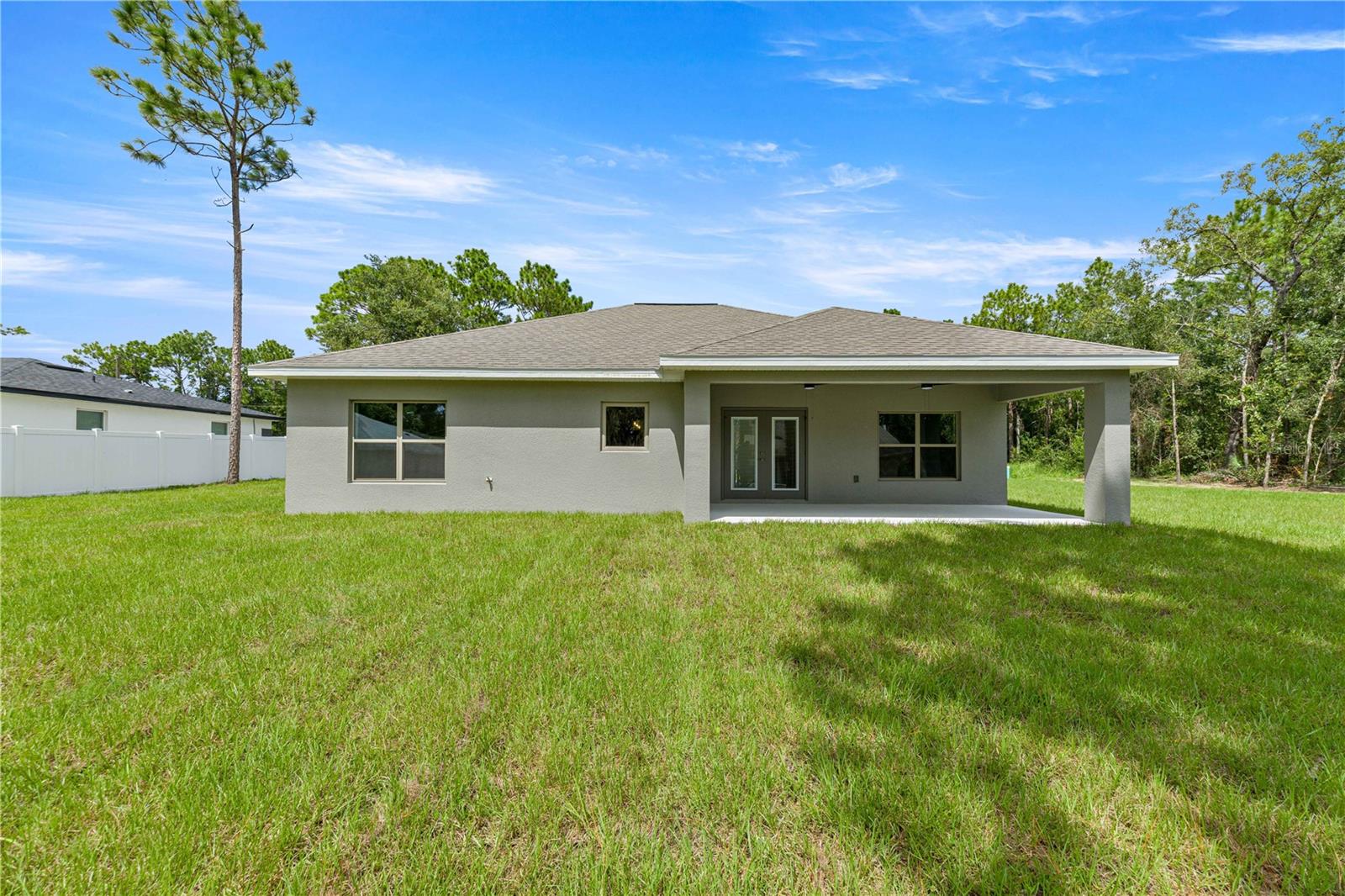 537 BAHIA CIRCLE DR