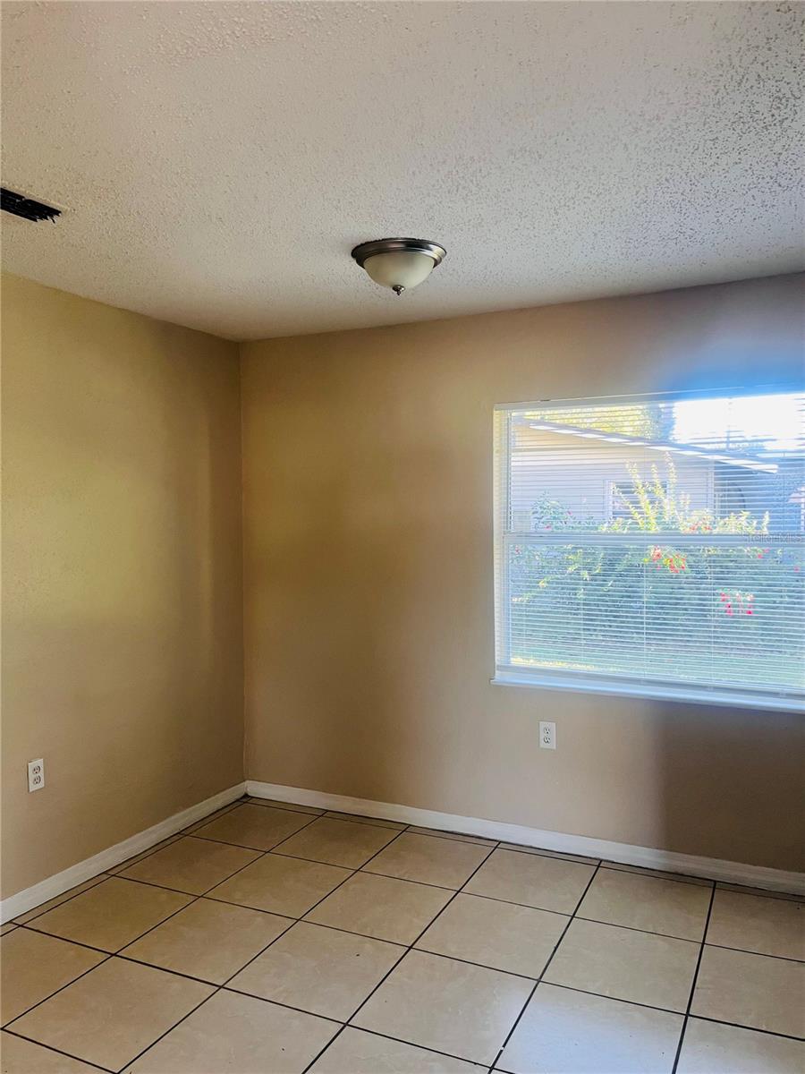 MALIBU GROVES FIRST ADD - Residential Lease