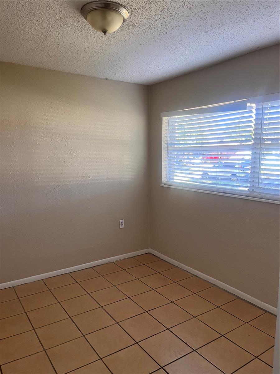 MALIBU GROVES FIRST ADD - Residential Lease