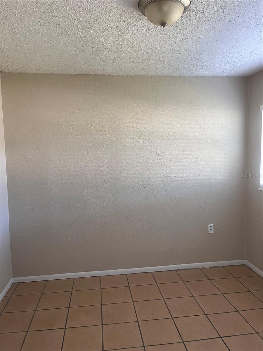 MALIBU GROVES FIRST ADD - Residential Lease