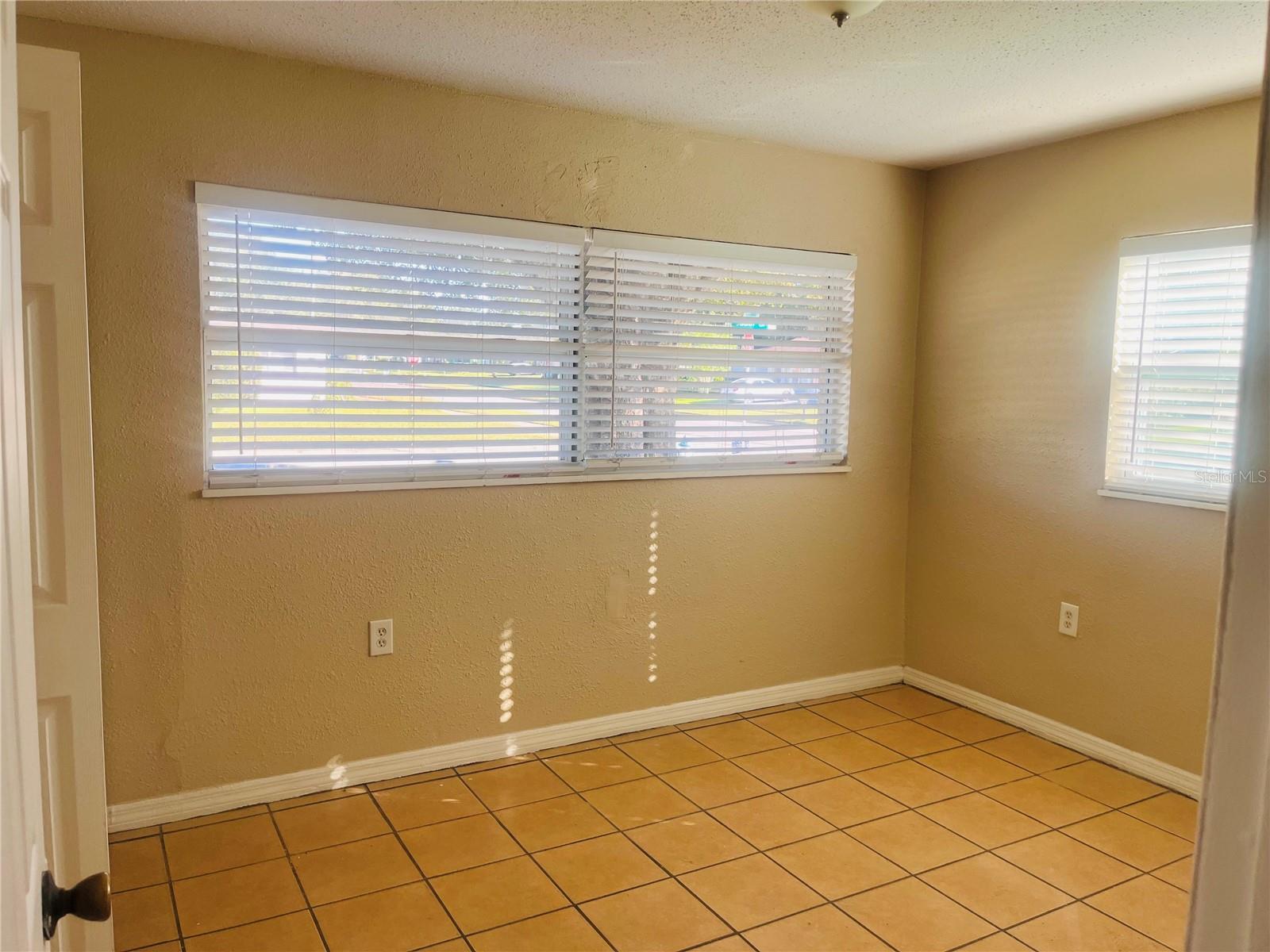 MALIBU GROVES FIRST ADD - Residential Lease