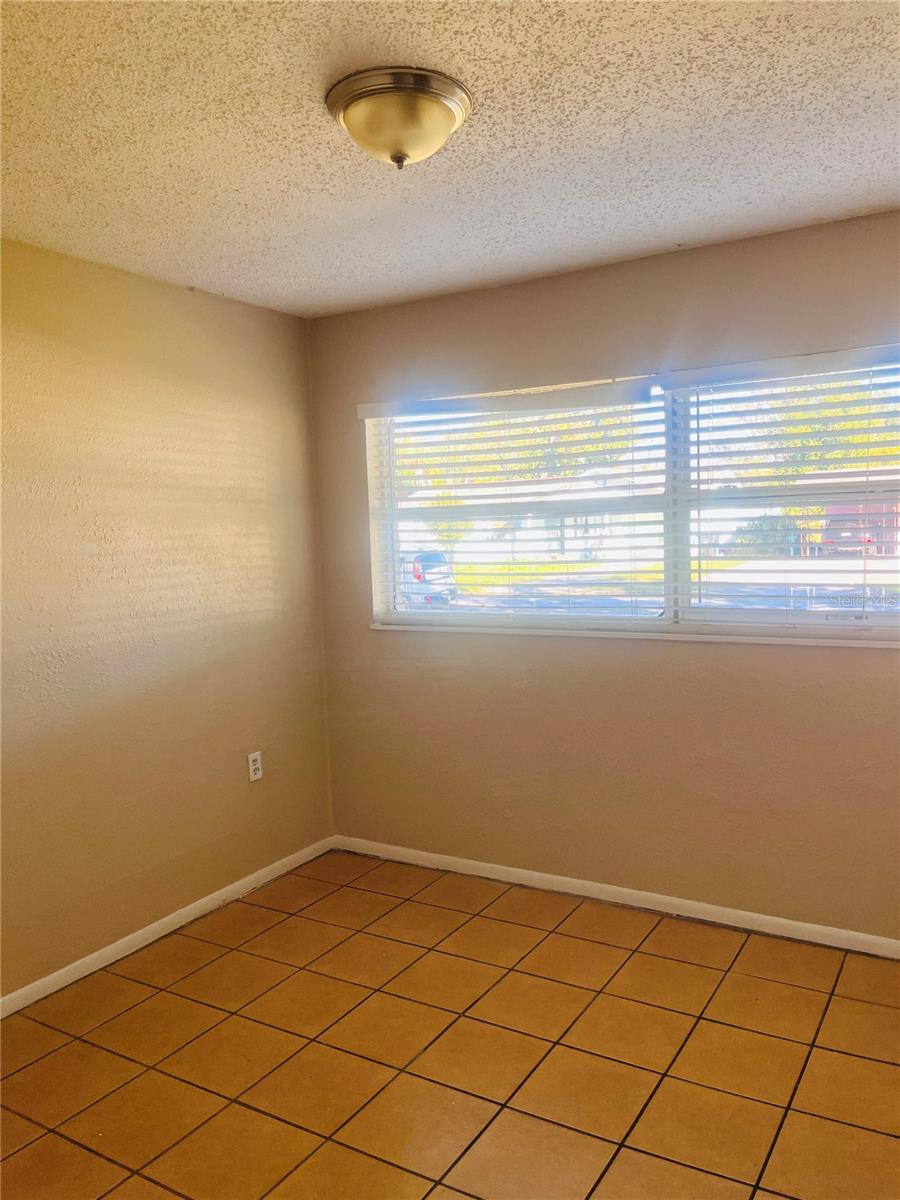 MALIBU GROVES FIRST ADD - Residential Lease