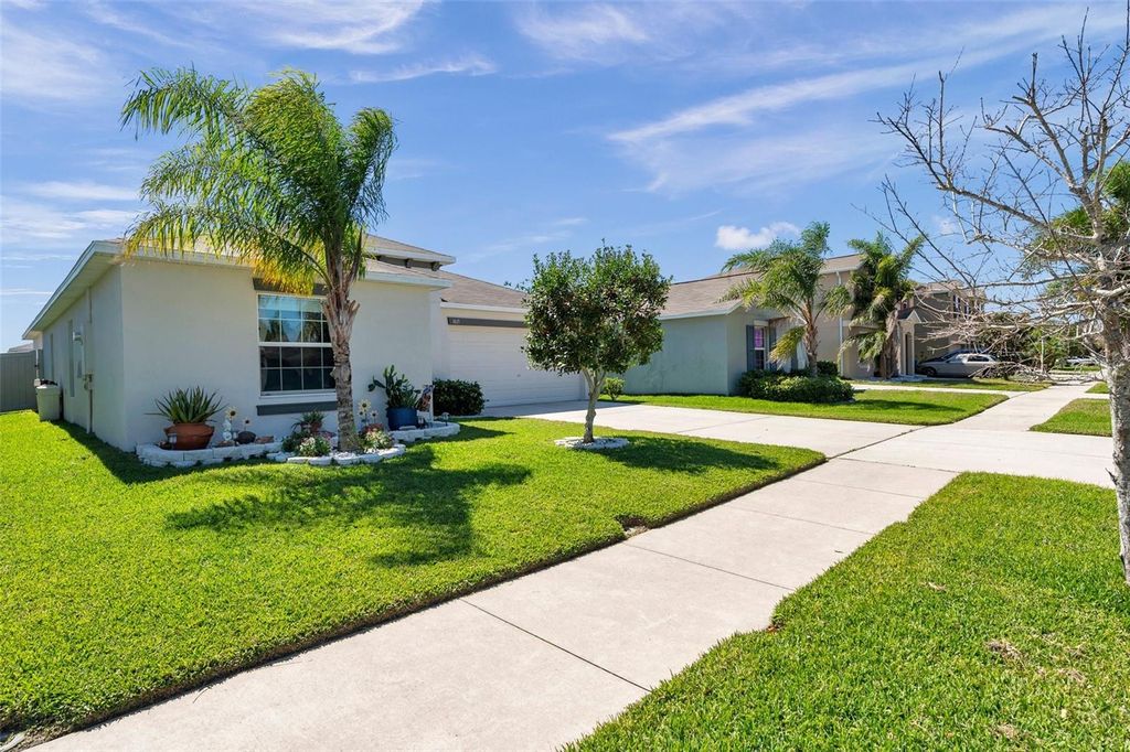 Photo of 1615 Redmond Brook Lane, Ruskin, FL 33570 (MLS # TB8474256)