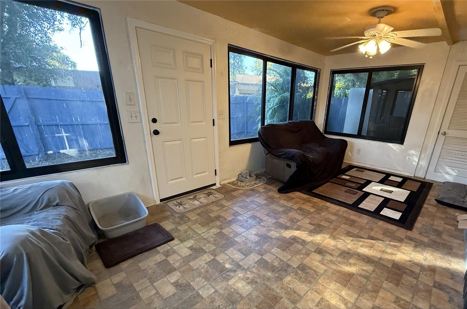 WINDWARD SQUARE SEC 1 - Residential