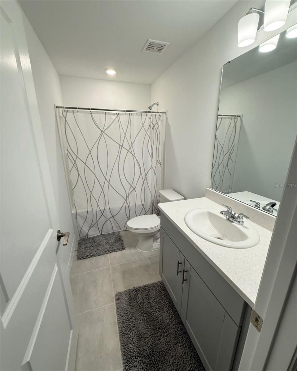 ANTHEM PARK TR G REP - Residential Lease