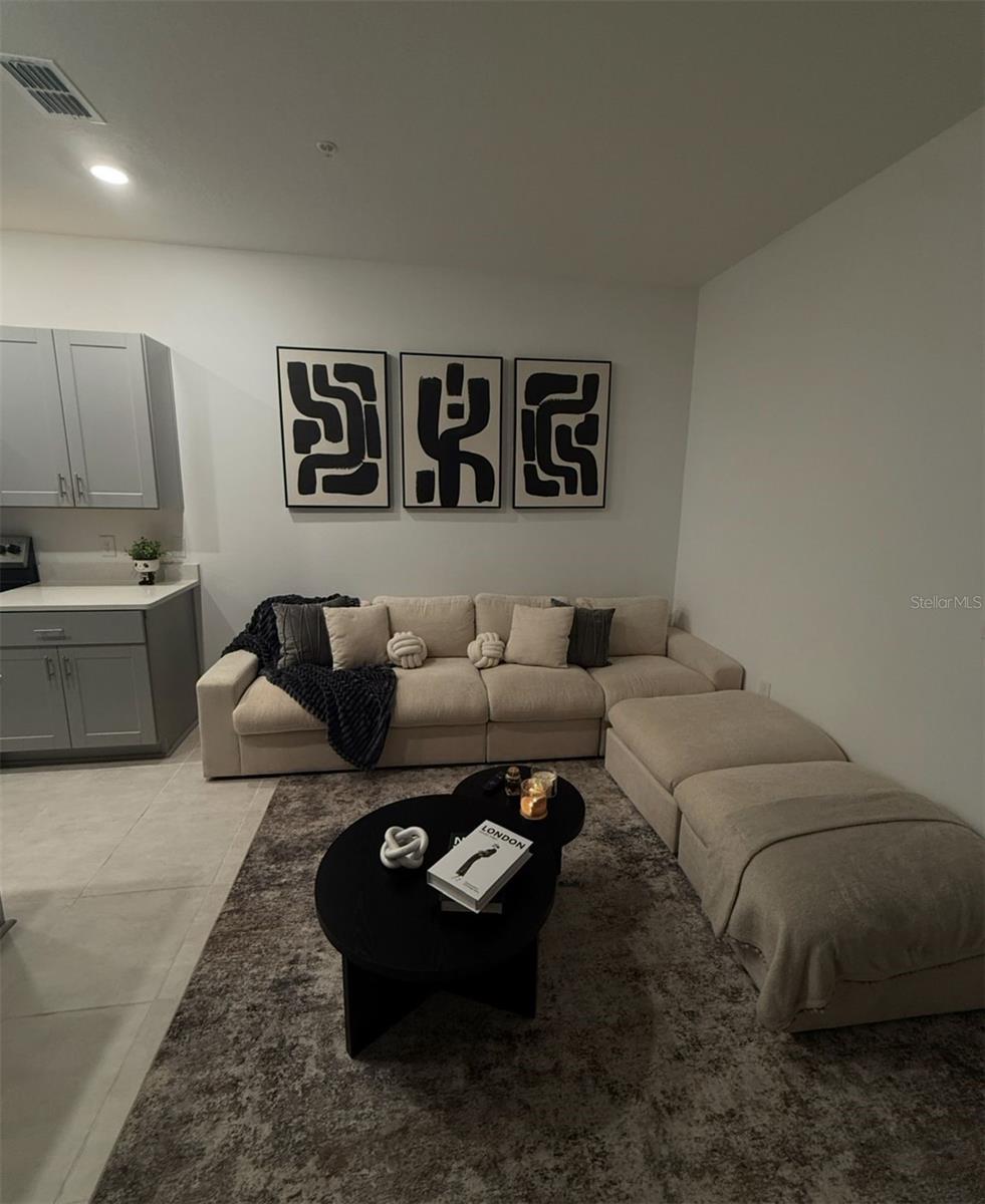 ANTHEM PARK TR G REP - Residential Lease